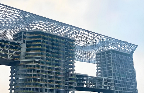 为什么现在建高层大都用钢结构？